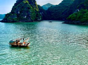 Album Vịnh Lan Hạ