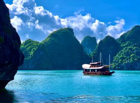 Album Vịnh Lan Hạ